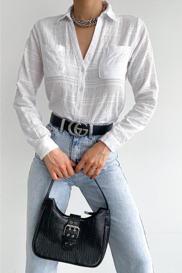 Kadın V Yaka Çift Cepli Katlanır Kol Slim Fit Kalıp Gömlek - Beyaz