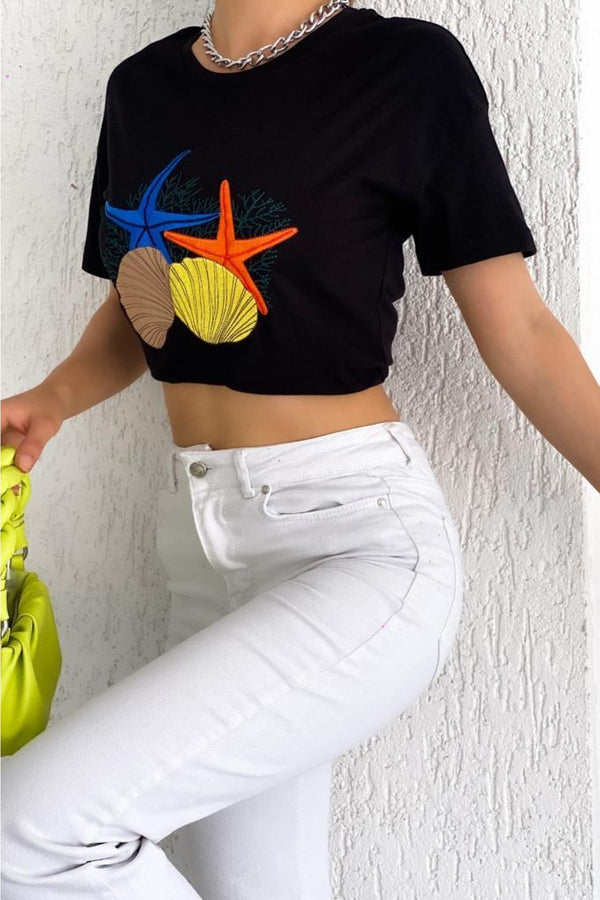 Kadın Bisiklet Yaka Deniz Yıldızı Nakış Işlemeli Yeni Sezon T-shirt - Siyah