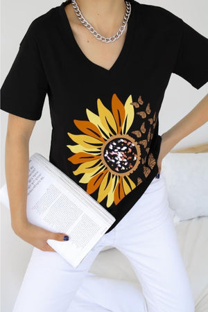 Kadın V Yaka Papatya Kelebek Pul Işlemeli Pamuk T-shirt - Siyah