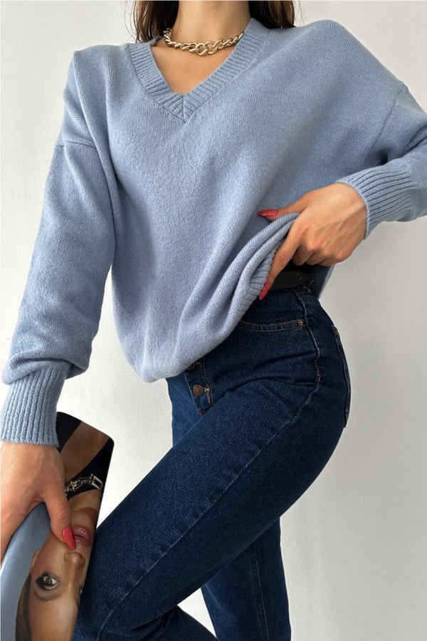 Kadın Bebe Mavi V Yaka Standart Beden Oversize Basic Triko Kazak - Bebe Mavisi