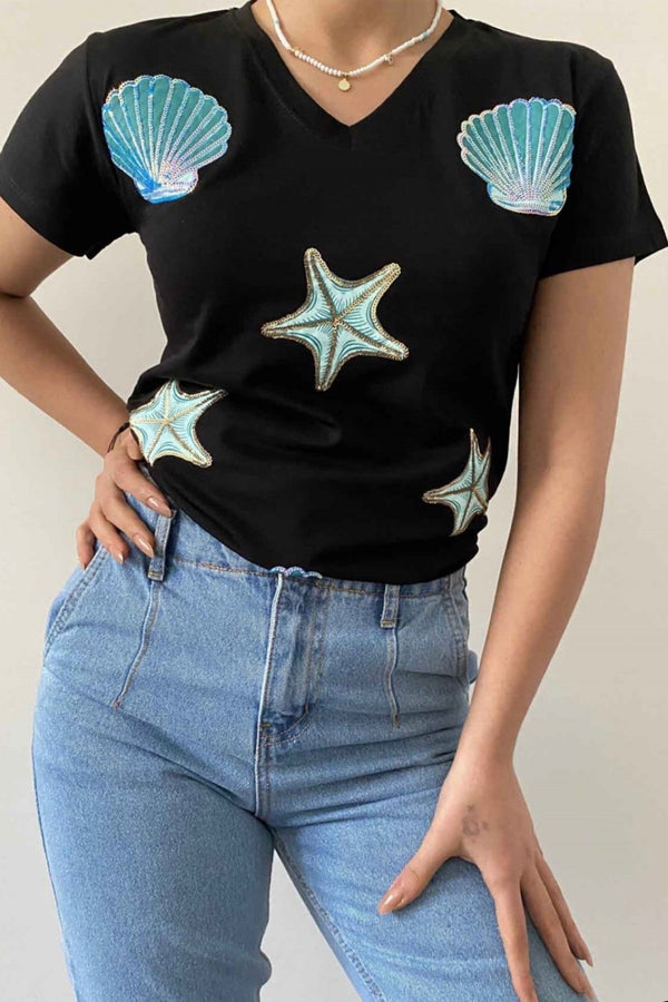 Kadın V Yaka Istiridye Deniz Yıldızı Pul Işlemeli Pamuk T-shirt - Siyah