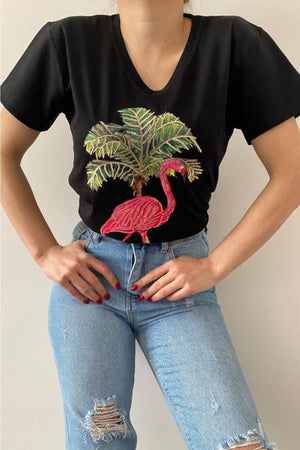 Kadın V Yaka Flamingo Pul Işlemeli Pamuk T-shirt - Siyah